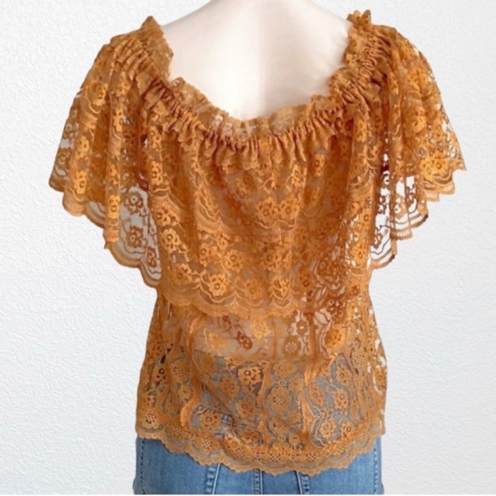 Virginie Vincent France Lace Exaggerated Ruffled Peasant Boho Holiday Top SZ M - Picture 8 of 10